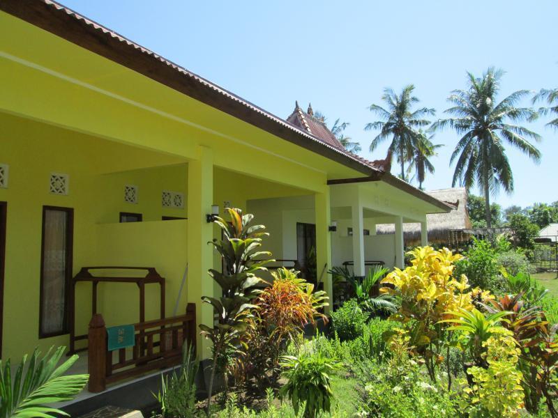 Bias Bungalows Gili Air Exteriör bild